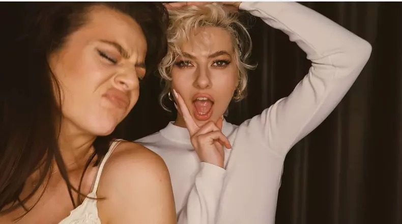 Cine este Estera Buble, sora Lidiei Buble. Cele două formează o echipă în noul sezon Asia Express (5)