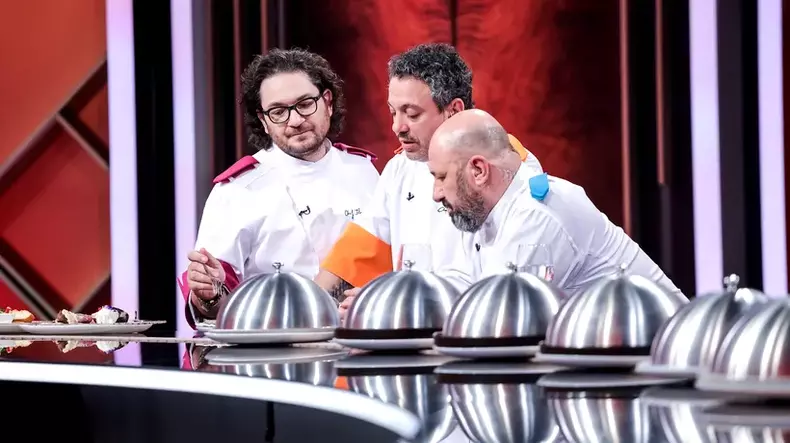 https___www.gandul.ro_wp-content_uploads_2023_10_chefi-la-cutite-ep-19_5