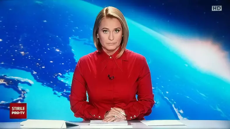 andreea esca (1)