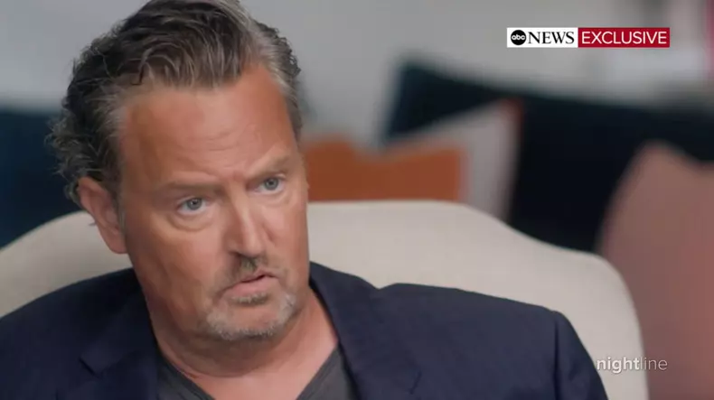 De ce vrea Matthew Perry să-și reediteze cartea de memorii. Ce regretă acum starul din „Prietenii tăi”