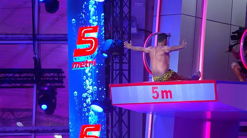 banel-nicolita-saritura-punctata-din-finala-saptamanii-splash