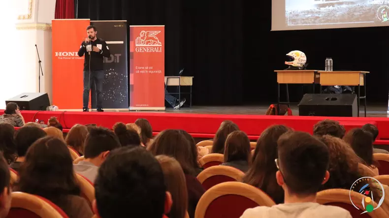 PHOTO-2019-04-01-16-20-14