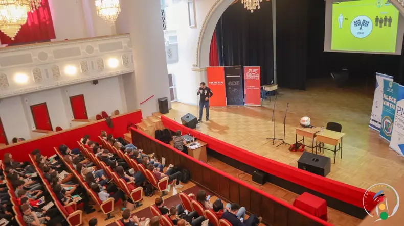 PHOTO-2019-04-01-16-20-17