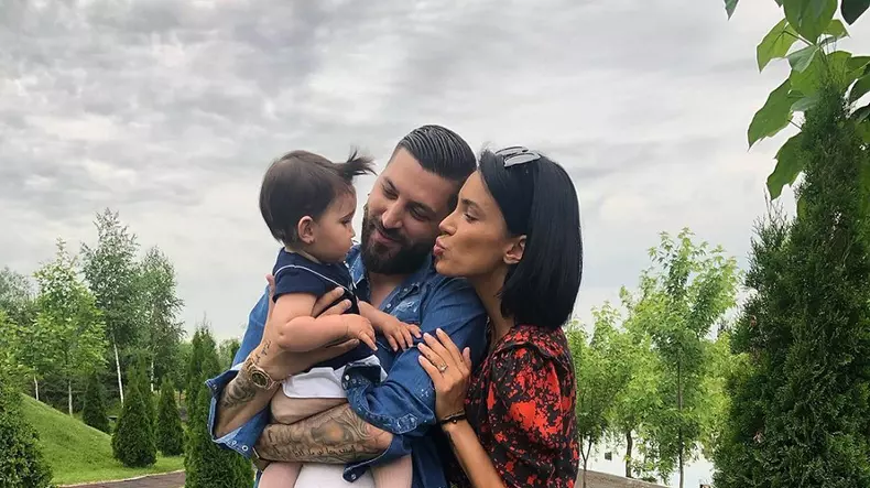 Adelina Pestrițu, Virgil Șteblea și fiica lor Zenaida Maria