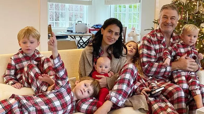 Hilaria-si-Alec-Baldwin-si-copiii-lor-04