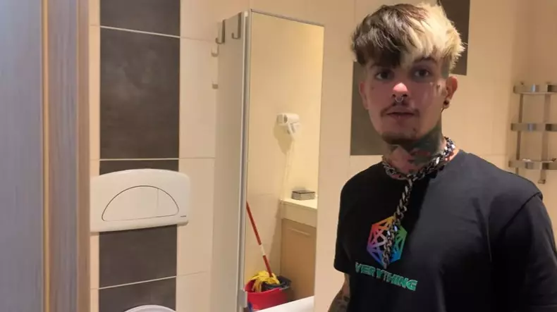 Zanni-și-a-cumparat-casa3