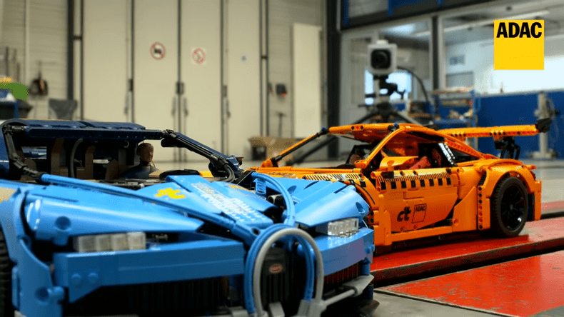 Screenshotter–LegoCrash2019PorscherammtBugattiADAC-0’44”