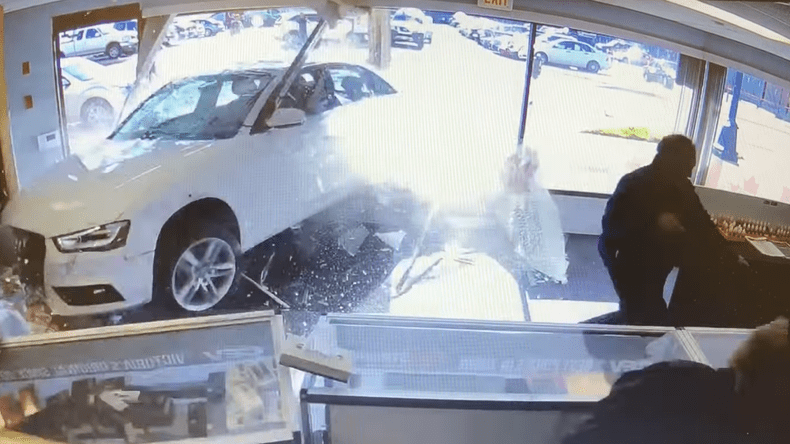 audi-a4-accident-canada