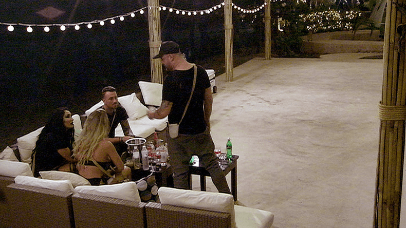 Scandal la Insula Iubirii