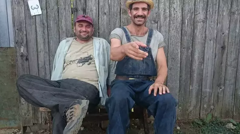 Adrian-Vancica-Celentano-Las-Fierbinti-11