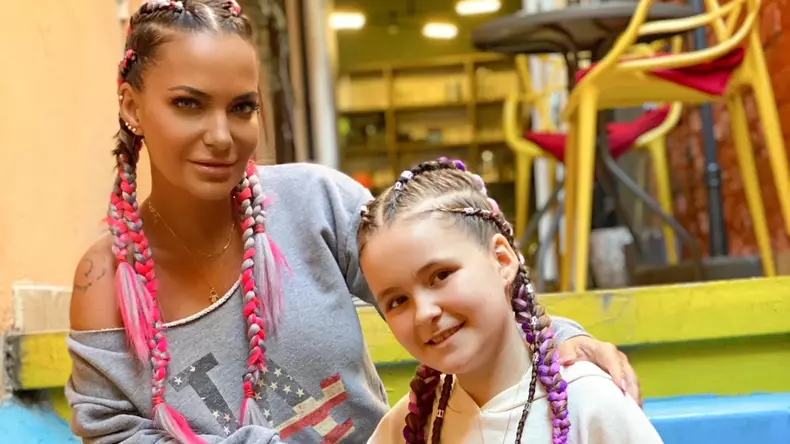 andreea-antonescu-si-fiica-sa