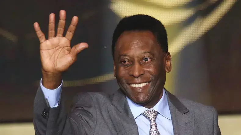 pele 82 de ani