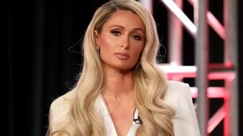 paris-hilton-vedeta-1024x576-1