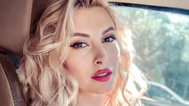 https___www.cancan.ro_wp-content_uploads_2020_06_andreea-balan-2