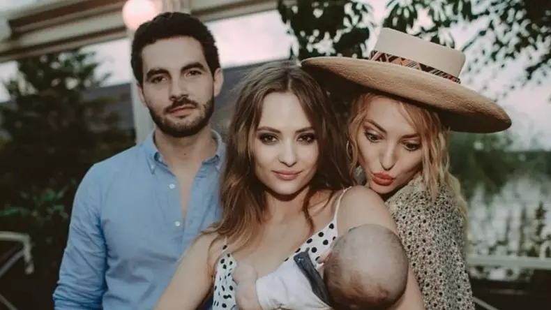 oana-matache-si-razvan-mihet-au-divortat-la-notar-8