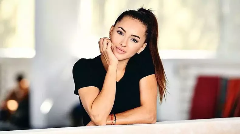 tv larisa iordache