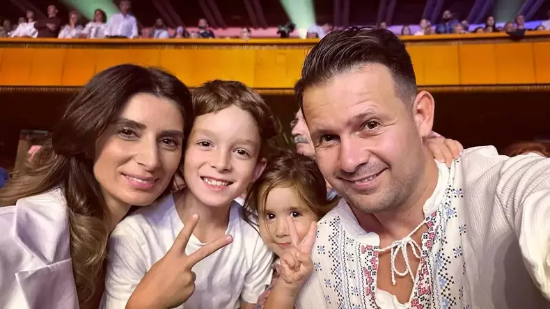 robert-tudor-si-familia-1-e1696066072817