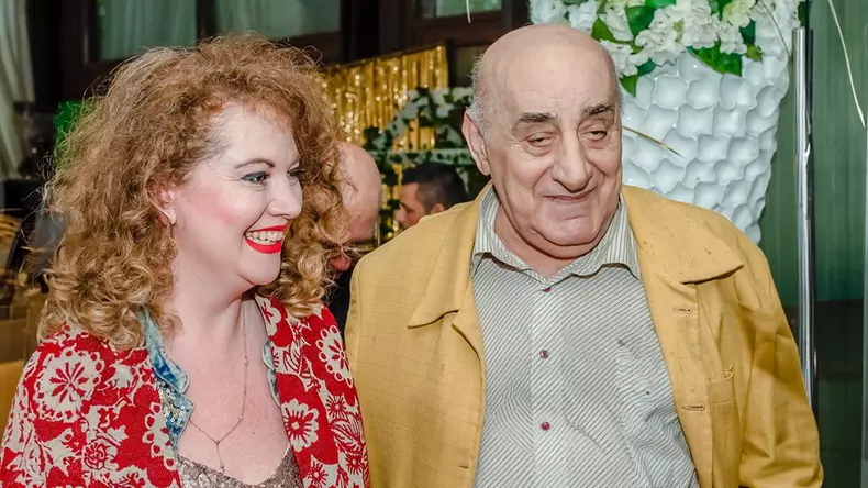 cea-mai-recenta-fotografie-cu-viorel-lis-e-in-scaun-cu-rotile-imaginea-induiosatoare-postata-de-oana-lis-cu-dumnezeu-inainte