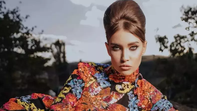 iulia-albu-parinti1