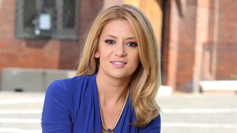 https___www.cancan.ro_wp-content_uploads_2018_09_732617-1527915755-vedeta-saptamanii-amalia-enache