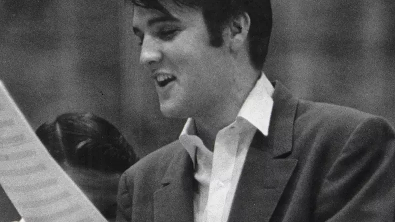 return-of-the-king_-the-fall-and-rise-of-elvis-presley-1536x864