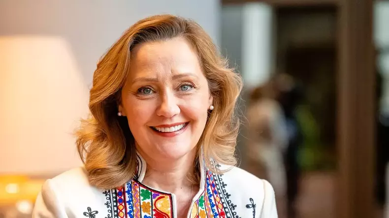 elena-lasconi-4