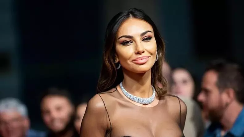 madalina-ghenea