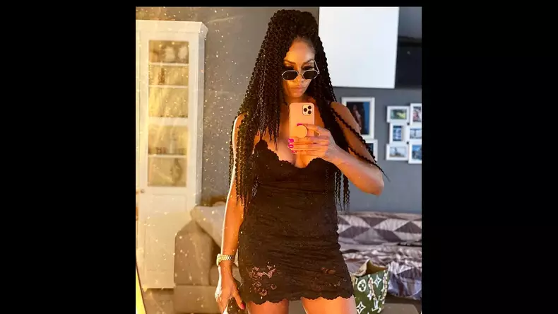 https___www.prosport.ro_wp-content_uploads_2022_11_Laurette-femeia-care-se-iubeste-cu-fostul-dinamovist-Magaye-Gueye-face-orice-pentru-bani-1