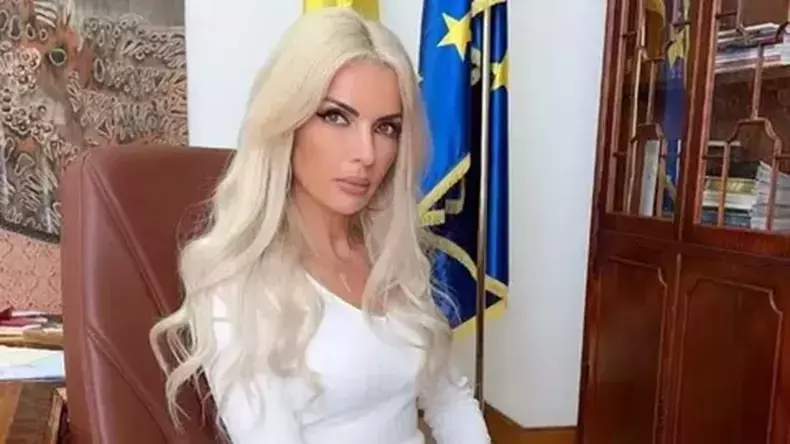 laura-vicol1-3