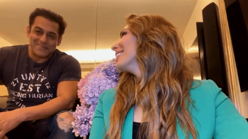 Iulia Vantur si salman Khan (1)
