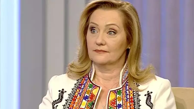 elena-lasconi-7650