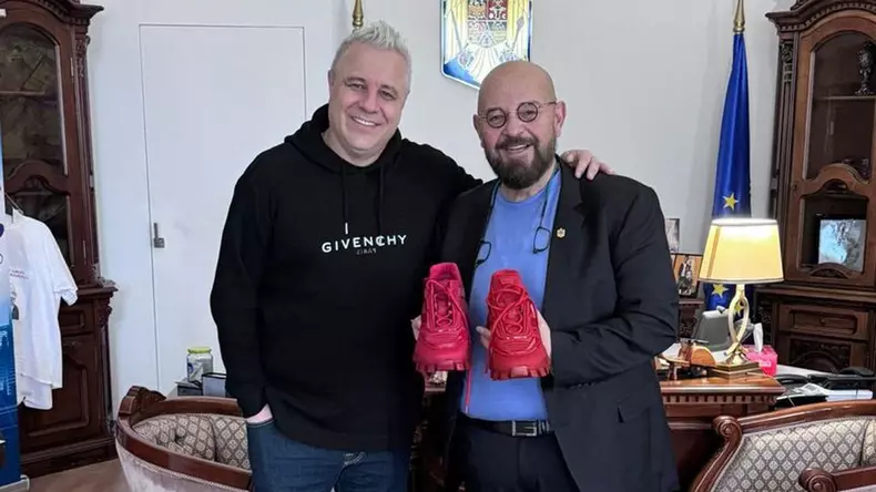 piedone pantofi rosii