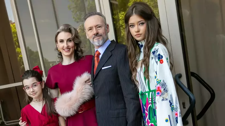 mihai-albu-si-familia-sa