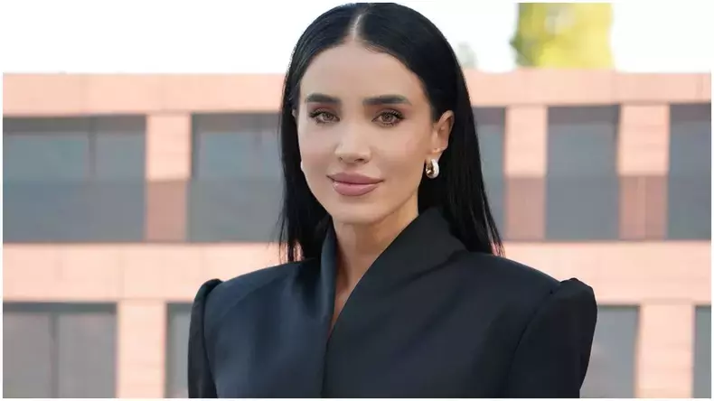 adelina-pestritu-influencerita