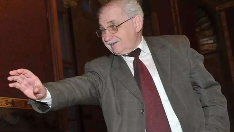 Cornel Ungureanu6