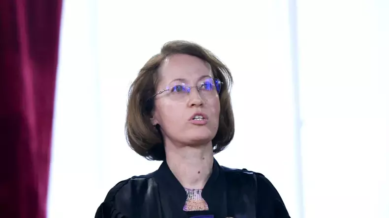 Raluca Moroșanu5