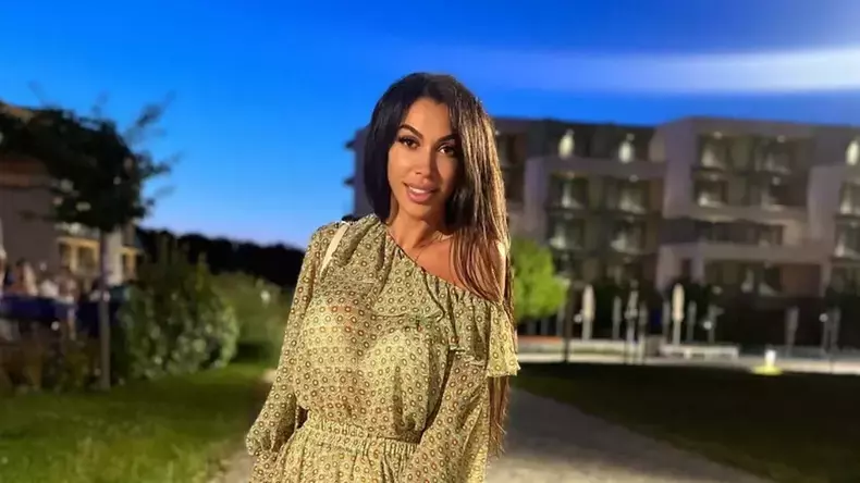 raluca-pastrama-779