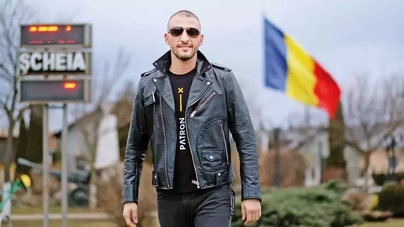Ștefan Mandachi3