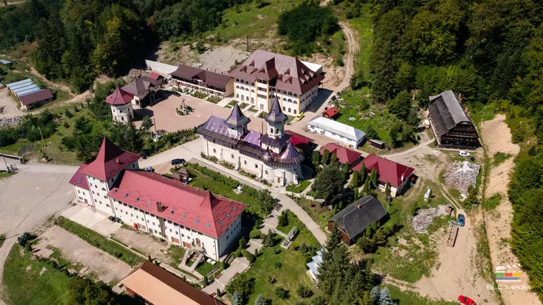 ROventura, 8 octombrie 2022. Popas în Borlești, o străveche vatră de istorie şi tradiție din inima Moldovei
