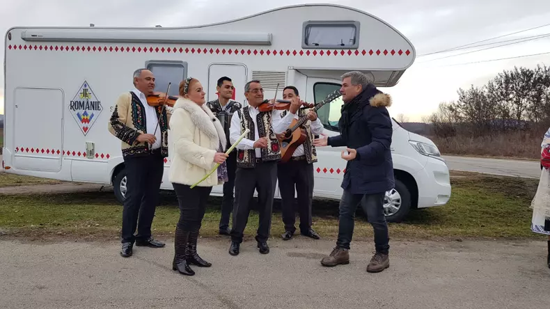 Premiera noului show al lui Mircea Radu, „Ie, Românie”, anunțată oficial de Antena 1 (5)