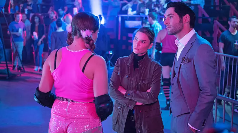 Tom Ellis si Lauren German - serialul Lucifer, Netflix