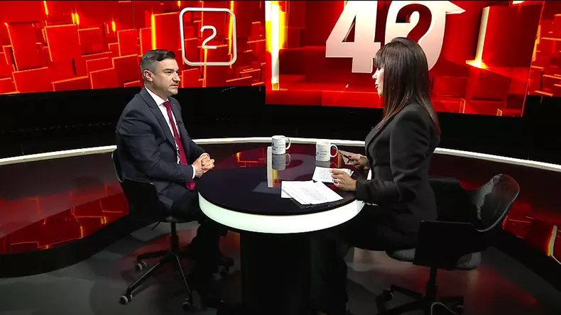 Mihai Chirica-40 de intrebari cu denise Rifai - Kanal D