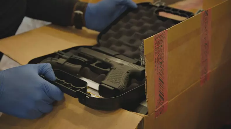 301_LockdownLockup_ToCatchASmuggler_LR_005-1