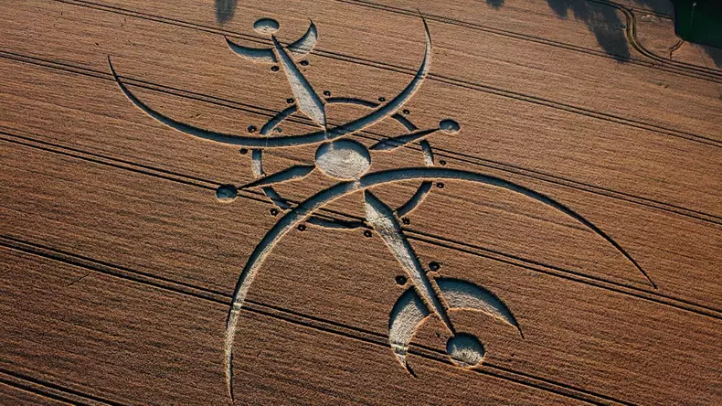 extraterestri-antici--sezonul-15-8