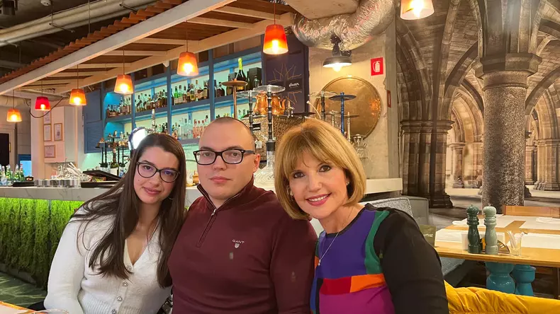 marina almasa, fiul si iubita