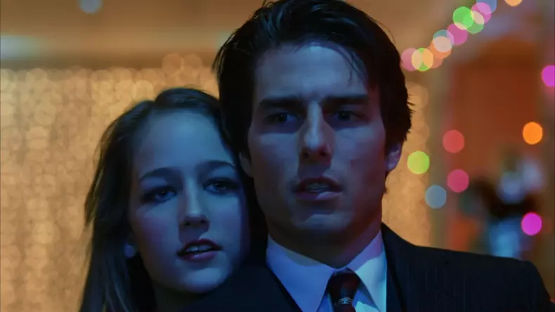 Leelee Sobieski and Tom Cruise