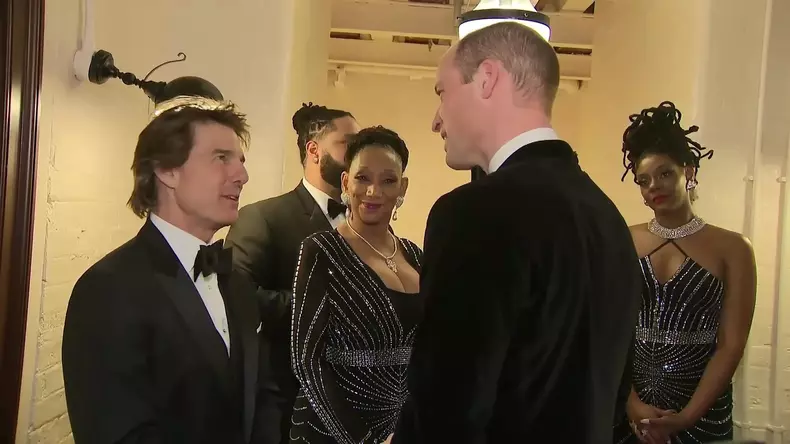 Tom Cruise și William