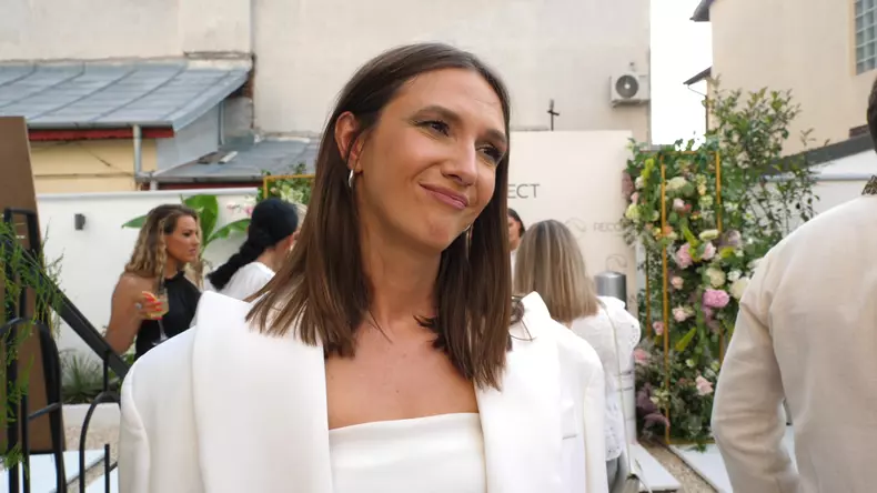 Adela Popescu interviu Unica.ro
