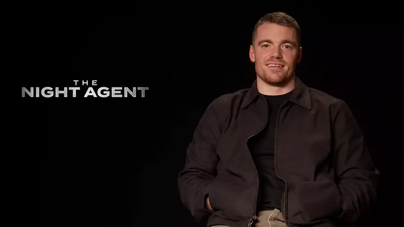 Gabriel Basso din „The Night Agent”, interviu exclusiv Unica (4)