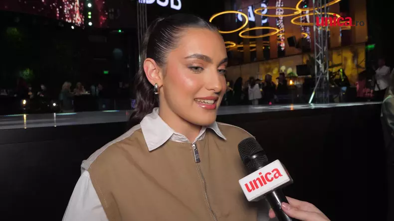 Alexia Eram a spus cum e să lucreze cu Andreea Esca, mama ei Exclusiv